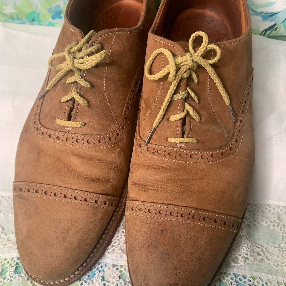 Walk Over Suede Oxfords   Like New   SZ  10.5 M
